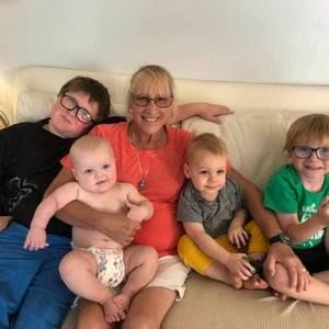 Meet your Posher, Shaunine